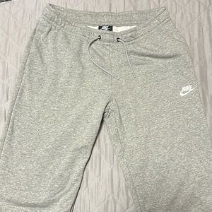 Nike grey women’s sweatpants